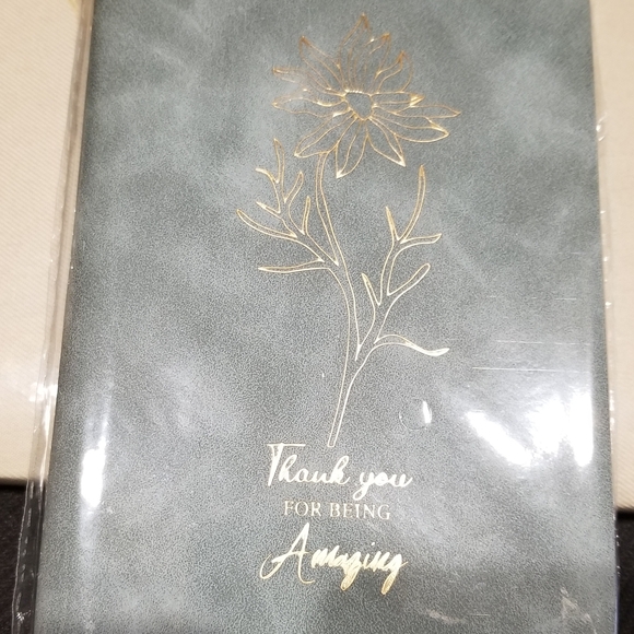 'Thank You For Being Amazing' Gray and Gold Floral Journal - Picture 1 of 7
